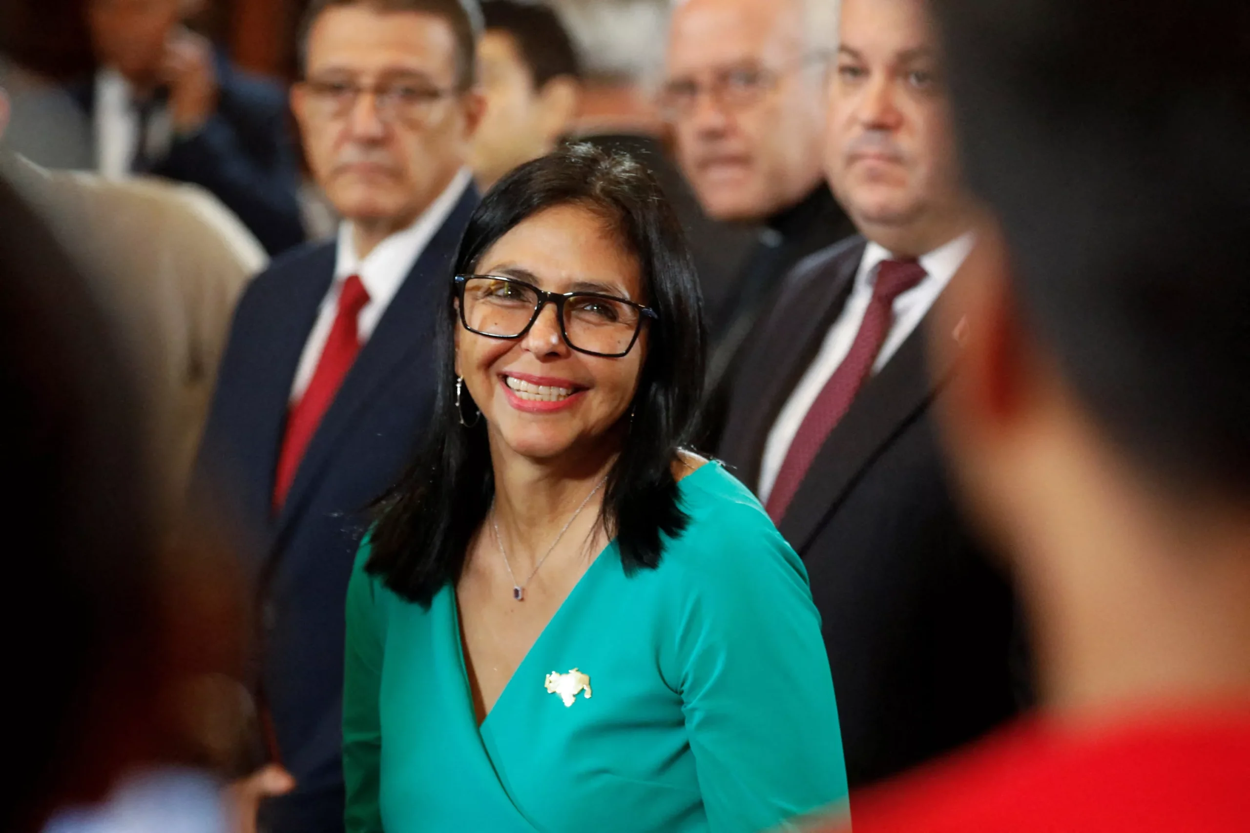 Delcy Rodríguez da sus primeros pasos como presidenta bajo la lupa de Trump rodeándose de perfiles tecnocráticos La presidenta encargada anuncia nombramientos diseñados para asegurar el funcionamiento inmediato del Estado y proyectar una imagen de continuidad y estabilidad.