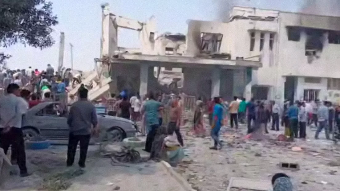 Al menos 85 alumnas muertas y decenas heridas tras ataque israelí contra una escuela en Irán El edificio quedó completamente destruido y aún hay estudiantes atrapadas entre los escombros.
